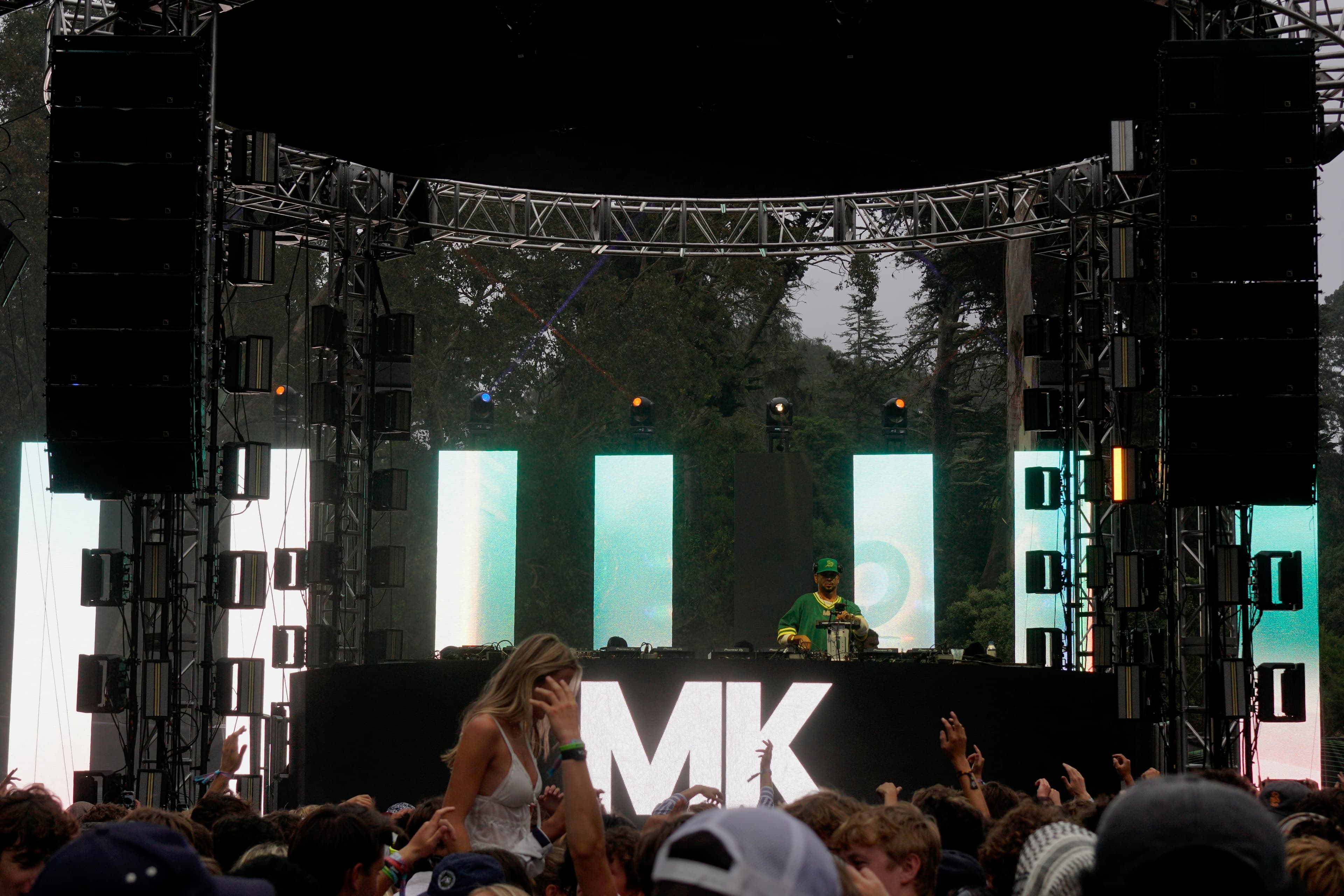 MK